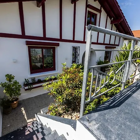 Sierra Keyweek With Pool And Amazing Views In Villa