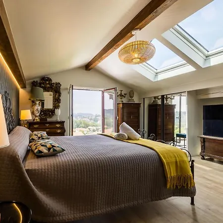 Sierra Keyweek With Pool And Amazing Views In Villa Biarritz